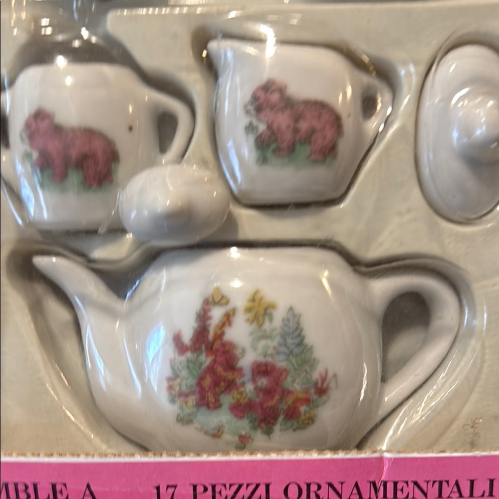 Vintage 17-Piece Bear in the Woods Porcelain Tea Set